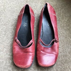 Bass Red Leather Slip On Mary Jane Shoe-Size 8.5